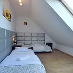 Apartmán Everysky - Lesny Dom 16 - 18 *