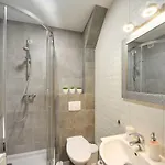 Apartment Everysky - Lesny Dom 16 - 18 *