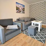 Everysky - Lesny Dom 16 - 18 Apartment