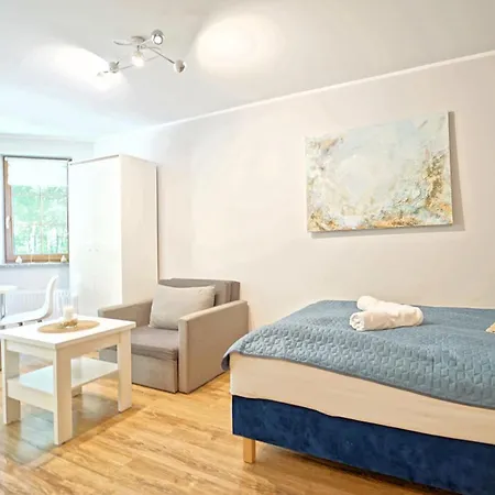 Apartment Everysky - Lesny Dom 16 - 18 *