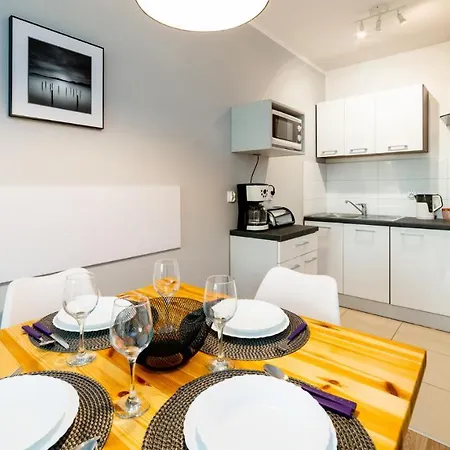 Everysky - Lesny Dom 16 - 18 *