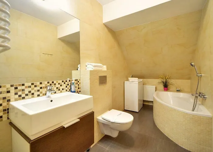 Everysky - Lesny Dom 16 - 18 *