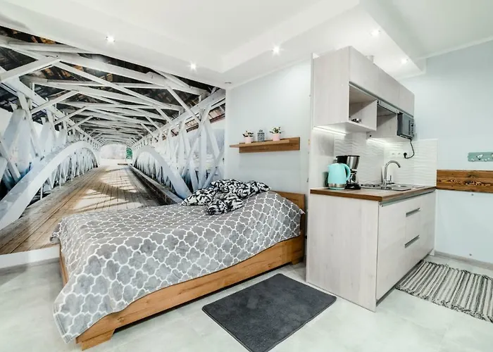 Everysky - Lesny Dom 16 - 18 *